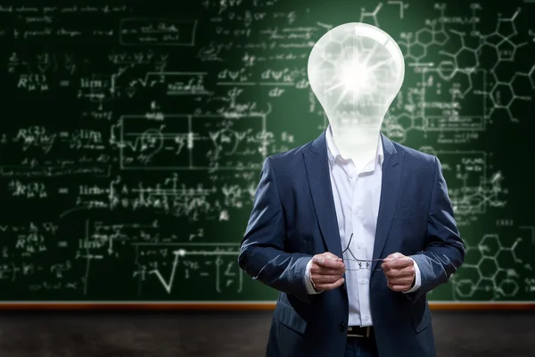 大智若愚为家仆（鲁迅作品篇目）