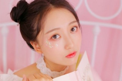 七号仓顶有些偏_微有声响不安全 《打一字》