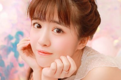 猜谜语题目:不是真正的奇珍《打一个人名》