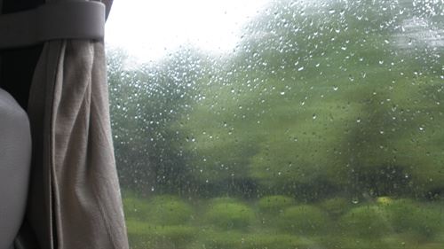 劝君更尽一杯酒《猜一欧洲地名》