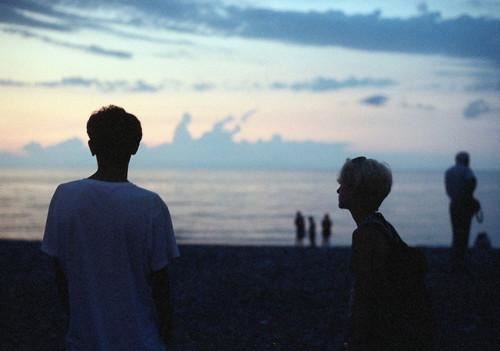 三分人像七分装《猜一数学词语》