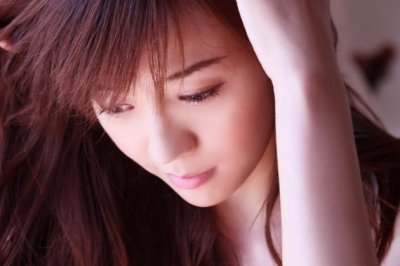 猜谜语题目:愚人行房《打一首诗句》