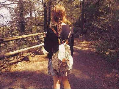 寸心言不尽《猜一人名》