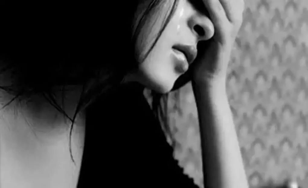 猜谜语题目:真心相对朝前走《打一个民俗》