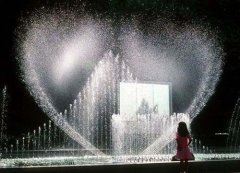 种草养畜都请他前来　《猜金融名词》