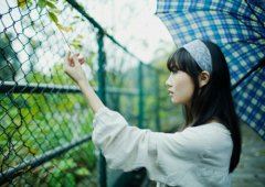 “不知来岁与谁看” 《新闻用语》