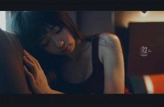 来宾强忍笑《猜一人名》