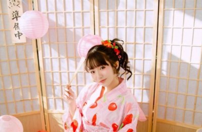 偶上松树下_高枕石头眠 《植物学词》