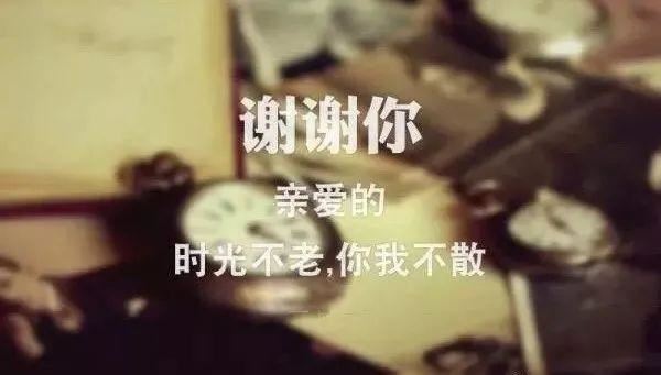 瘦长的身材,翠绿的皮肤,全身是疙瘩,丑了自己美了别人《打一个食物》