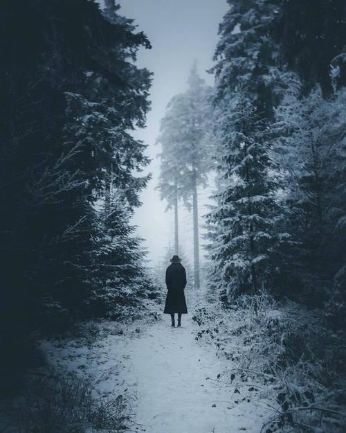 奖惩严明聚人心 《企业名》