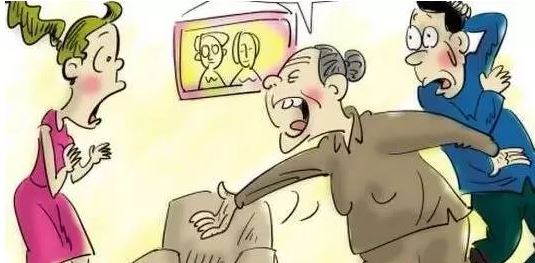 上肢下肢都是手,有时爬来有时走,走时很像一个人,爬时又象一条狗《打一个动物》