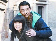 林苑华堂下_琴棋今夕空_独立帏帐后_江头月朦胧　《猜歌手、名模各一》