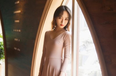 不图一时虚誉 《京剧演员》