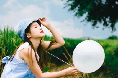 元旦出门除夕回《打一个成语》