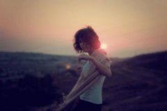 澹荡水光桥畔蛙 《典故》