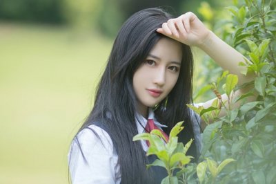 猜谜语题目:弄瓦之徵《打一个字》