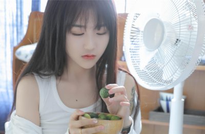 猜谜语题目:说话绕圈圈《打一个清朝人名》
