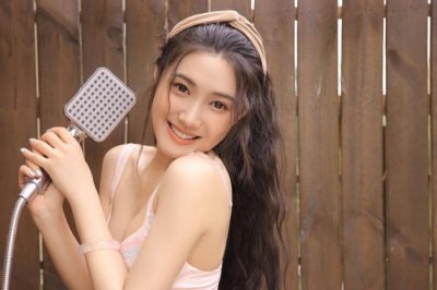 青楼怀别后_相对泣泪下 《电视剧》