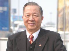 主人输了绷面孔 《四字菜肴》