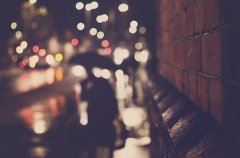 “如有提起曹操与东吴军旅之事者_既斩之” 《3字环保新词》