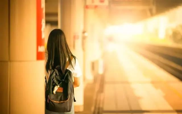 出国当推土机手 《骊珠》