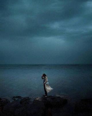 八字胡_往上翘_说起话来喵喵叫_光洗脸_不梳头_夜行不用灯光照-　《猜家畜