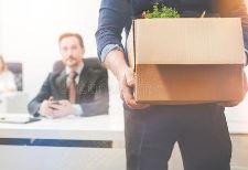 妻子岂应关大计 《打一成语》