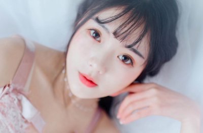 青藤挂满棚_结果像青龙_嫩时当菜吃_老了也有用-《猜一植物》