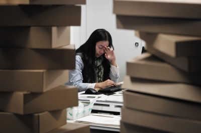 众望皆相似_两地不容分崩 《红楼梦人物》