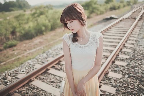 大将军披头散发； 二将军黄袍花甲； 三将军肥头腮脑； 四将军瘦瘦刮刮《打四种动物》