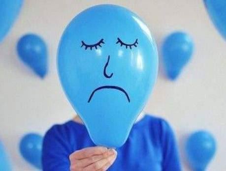 试问卷帘人·秋千格《打一个植物学词》