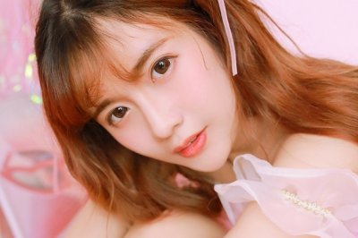 飞雪迎春《猜一成语》