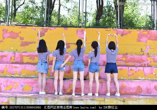 死后成双心亦足《猜一数学词语》