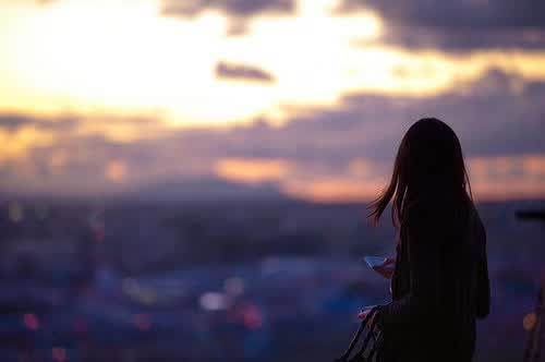 十分不快·秋千格《猜一数学词语》