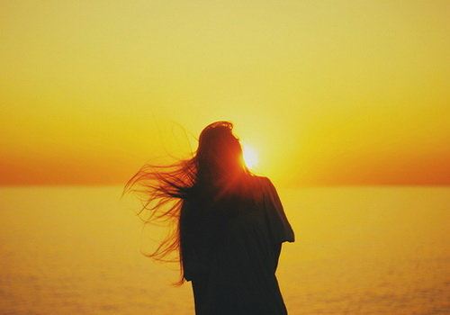 新月一弯叶翻飞　《猜围棋国手一》