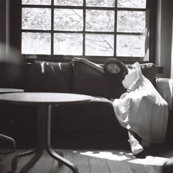 一点一横长,一撇到南洋,南洋有个人,只有一寸长《打一个字》