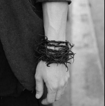 出门唯图水潺潺 《探骊格》