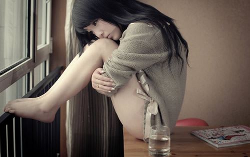 有水能养鱼,有土能种禾,有马能奔跑,有人非你我-《猜一字》