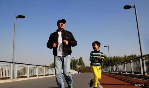 蝙蝠能飞不是禽·蜂腰格《猜一动物名》