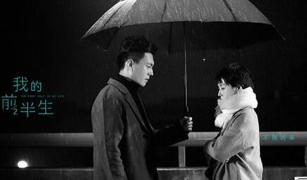 猜谜语题目:一个人被刷成金色《打一个成语》