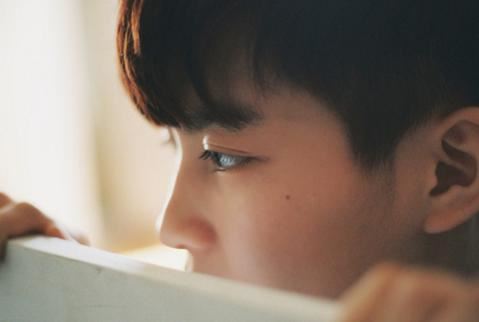 一片汪洋都不见《猜一动物名》