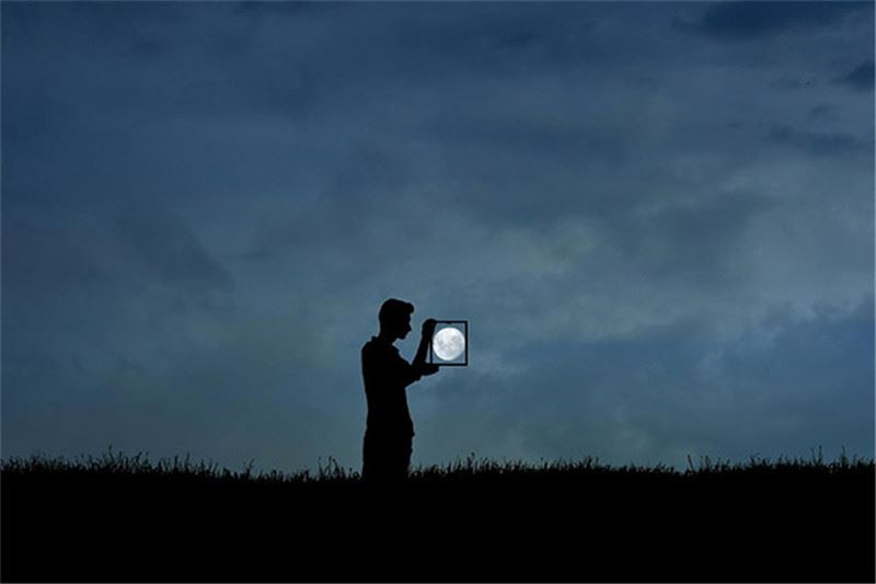 疏落残花闭古居《猜一字谜》