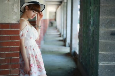 松衣解带夜半时 《泊人》