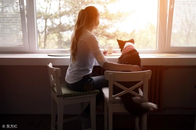 江边古杏乱叶飞 《五画单字》