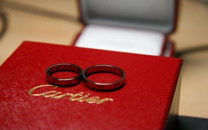 上午洪水已退去 《打一字》