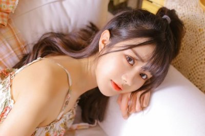 红口袋,绿口袋,有人怕,有人爱《猜一蔬菜》