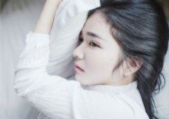 湖畔梅开招蝶来 《十三画单字》