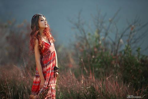 不待扬鞭自奋蹄《猜一体育词语》