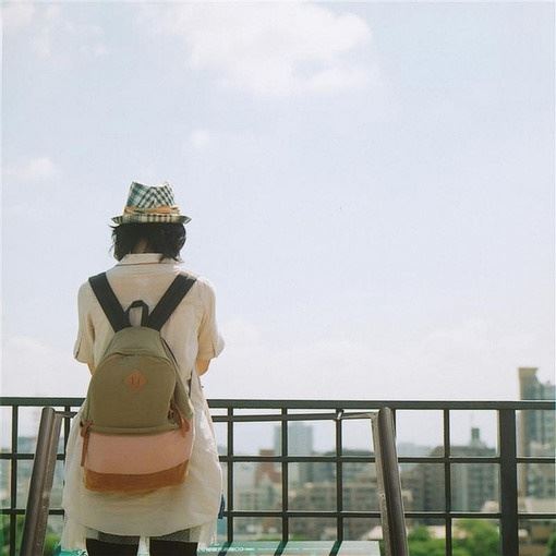 猜谜语题目:爷爷打先锋《打一个古代科学家名》