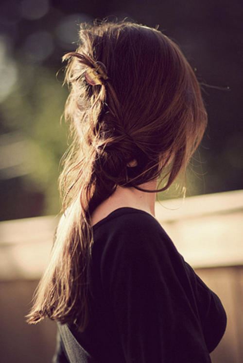 富不过三何需疑 《电讯用语》